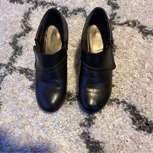 Covington Ankle Boot Size 7 Brown